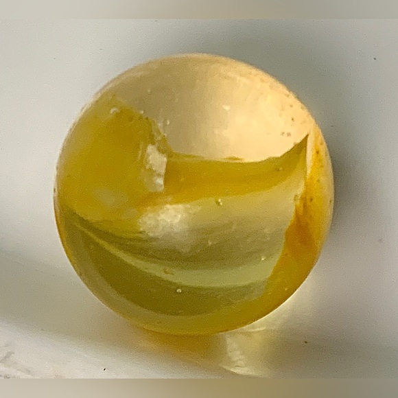 Vintage Yellow Egg Yolk Cat’s Claw Blown Glass Antique Marble - Picture 7 of 16